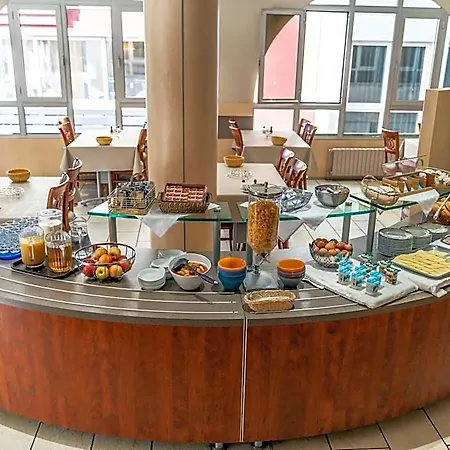 Saint Georges Hotel 3*