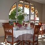 Saint Georges Hotel Lurdy